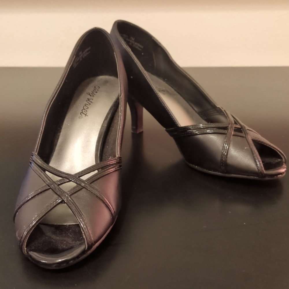 Women's Easy Street black open-toe high heel shoes size 7